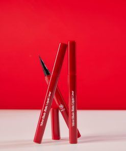 sally eyeliner (velvet blade matte liquid liner)